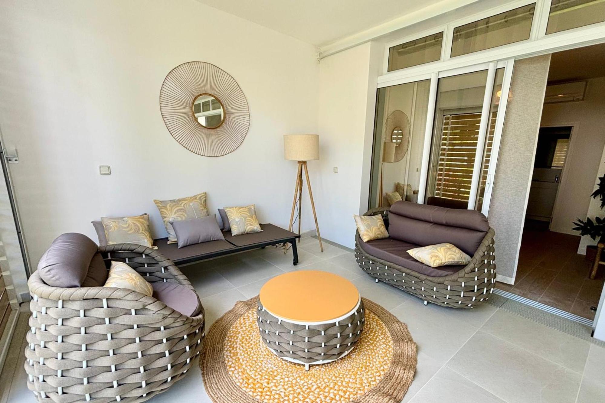 Gaia Lodge Seaside Paea Exterior foto